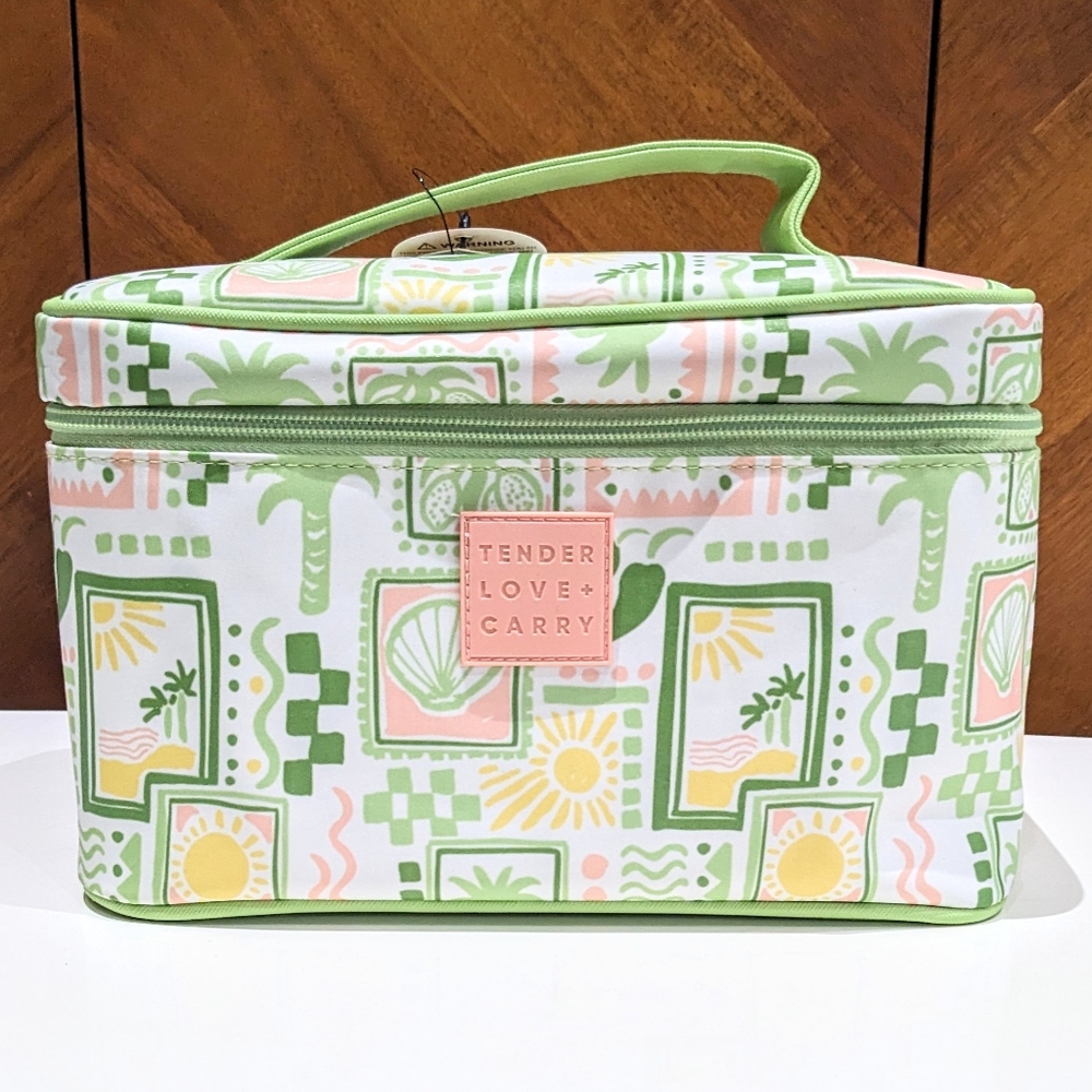 NWT Tender Love + Carry Toiletry Weekender Bag Beach Shell Sun Palm Tree
